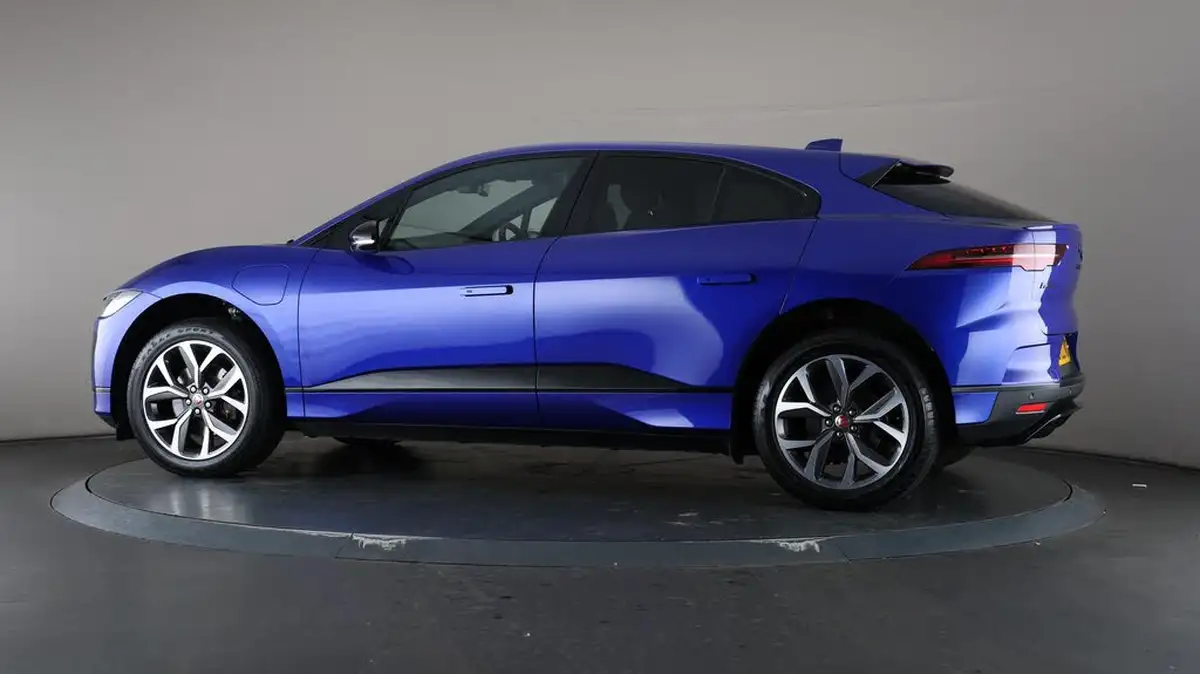 2022-jaguar-i-pace-ev400-hse-black-big-78