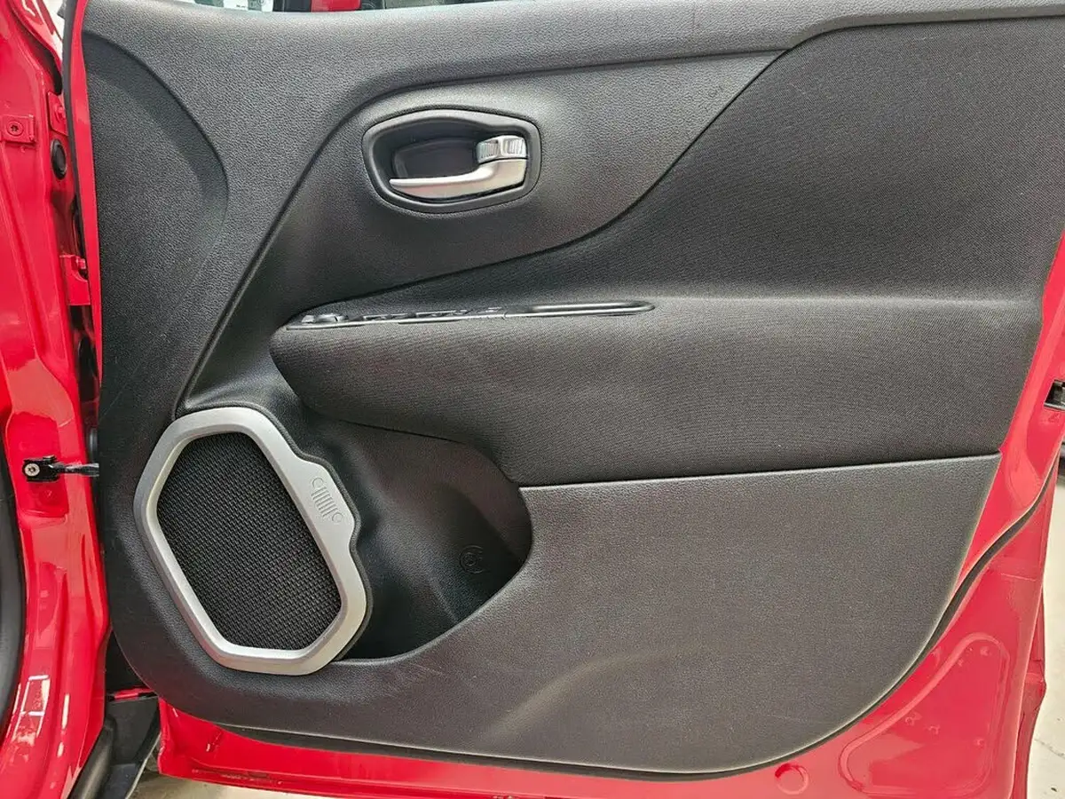 2015-jeep-renegade-16-multijet-ii-longitude-ss-big-22
