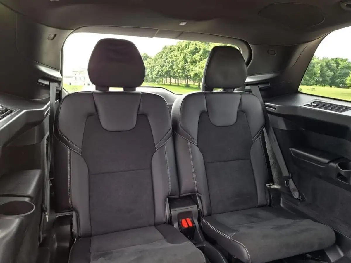 2021-volvo-xc90-20td-b5-r-design-big-11