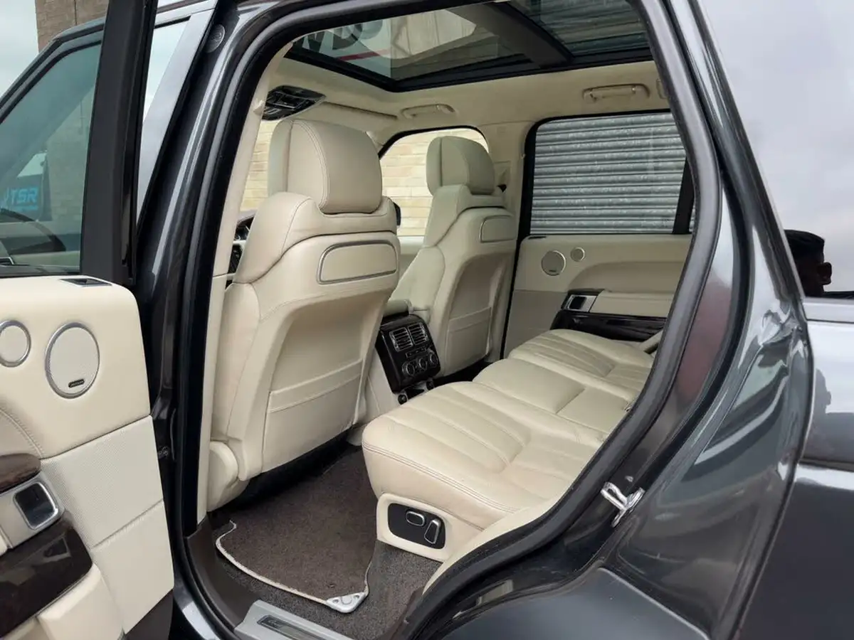 2014-land-rover-range-rover-44-sdv8-autobiography-44sd-v8-339bhp-ss-station-wagon-big-35