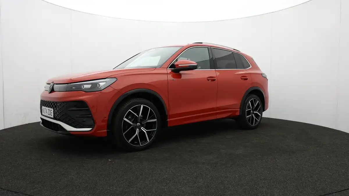 2024-volkswagen-tiguan-15-etsi-r-line-big-67