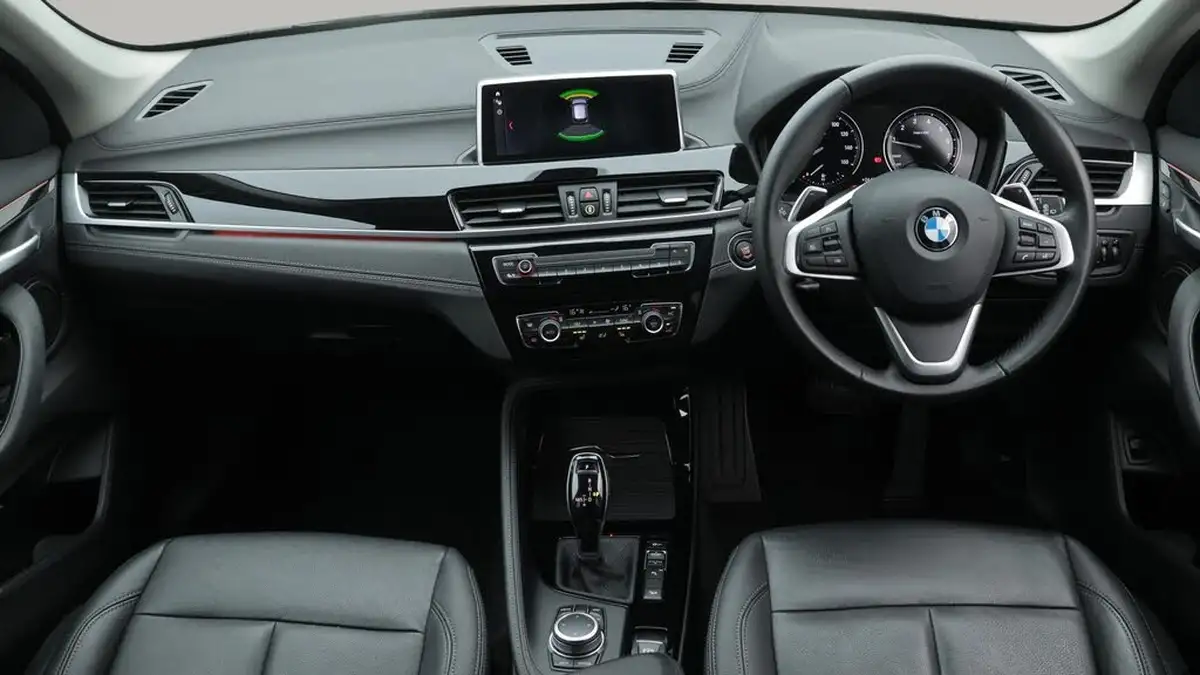 2022-bmw-x1-20-xdrive20i-xline-big-13