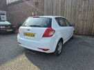 2009-kia-ceed-14-1-small-2