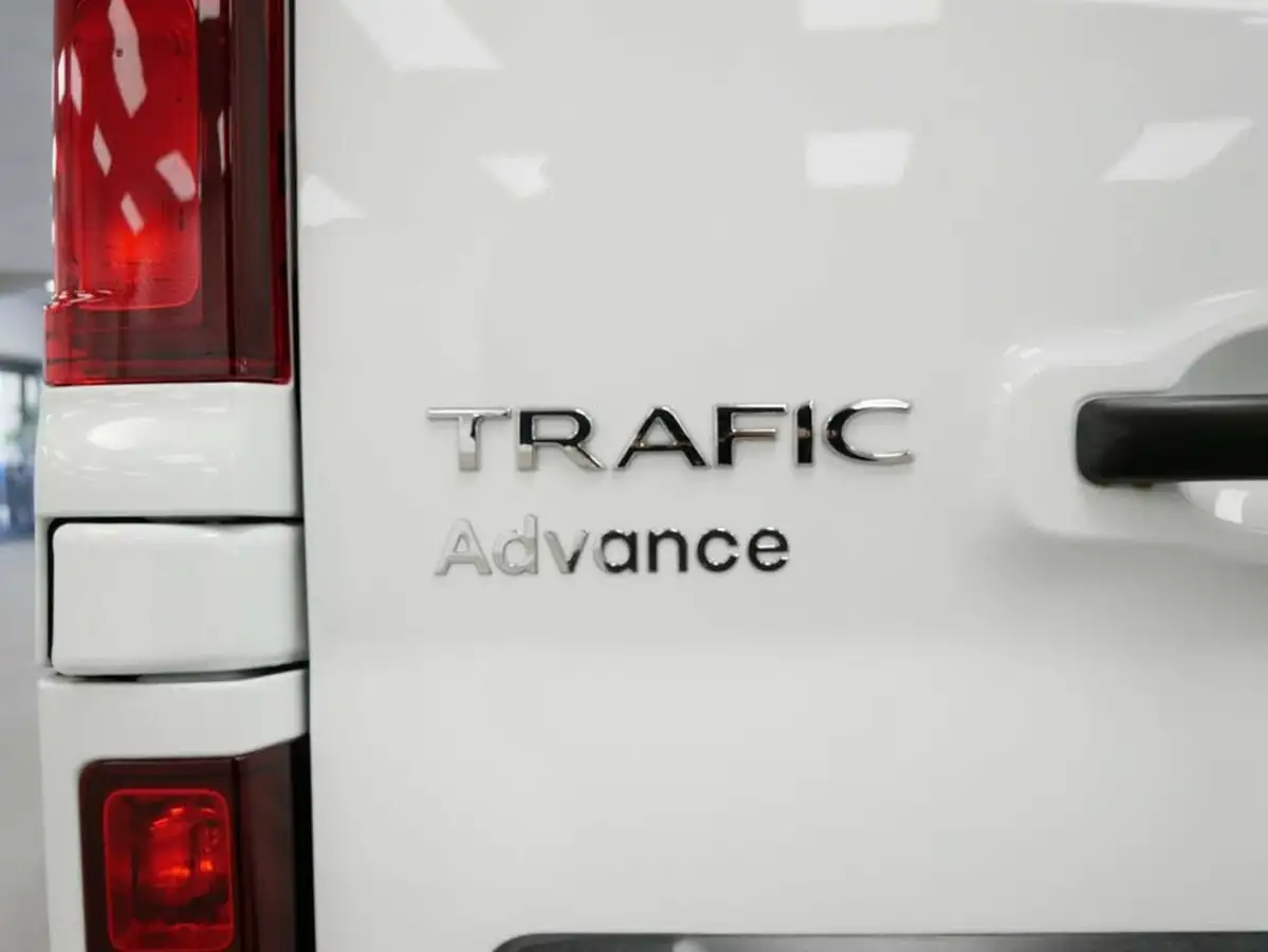 2024-renault-trafic-20dci-ll30-150-advance-big-32