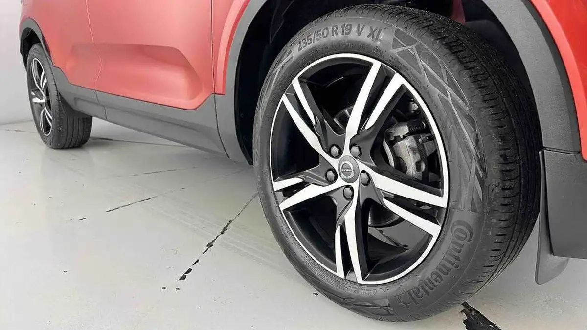 2022-volvo-xc40-15-t3-r-design-auto-big-25