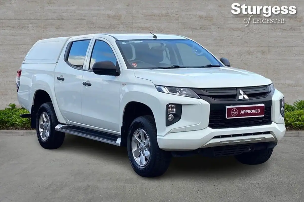 2021-mitsubishi-l200-22di-d-4-life-double-pickup-big-0