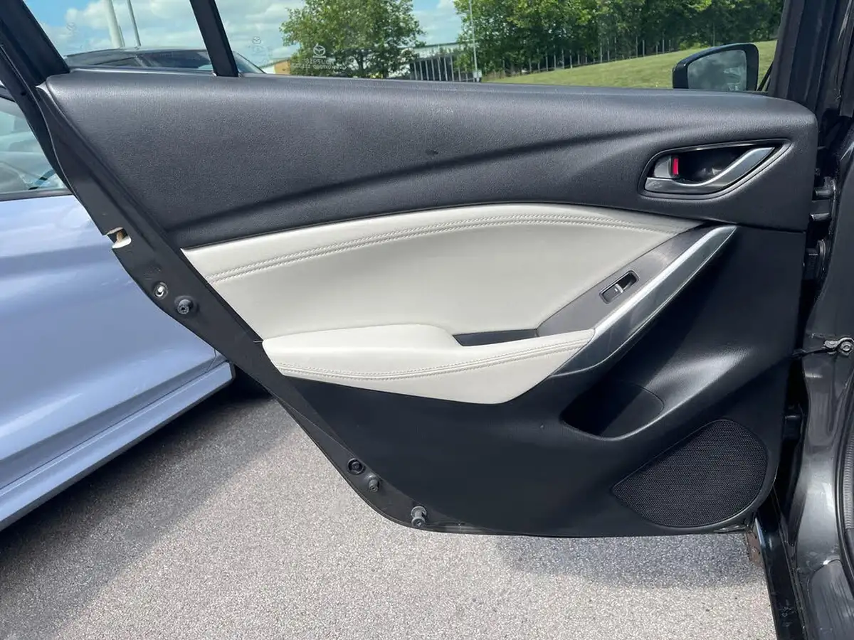 2017-mazda-mazda6-22td-sport-nav-150ps-saloon-4d-big-43