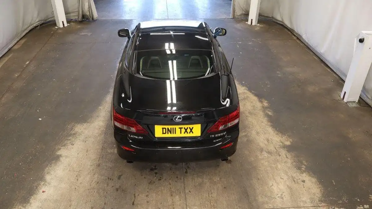 2011-lexus-is-250-25-advance-cabriolet-2d-2500cc-auto-big-4