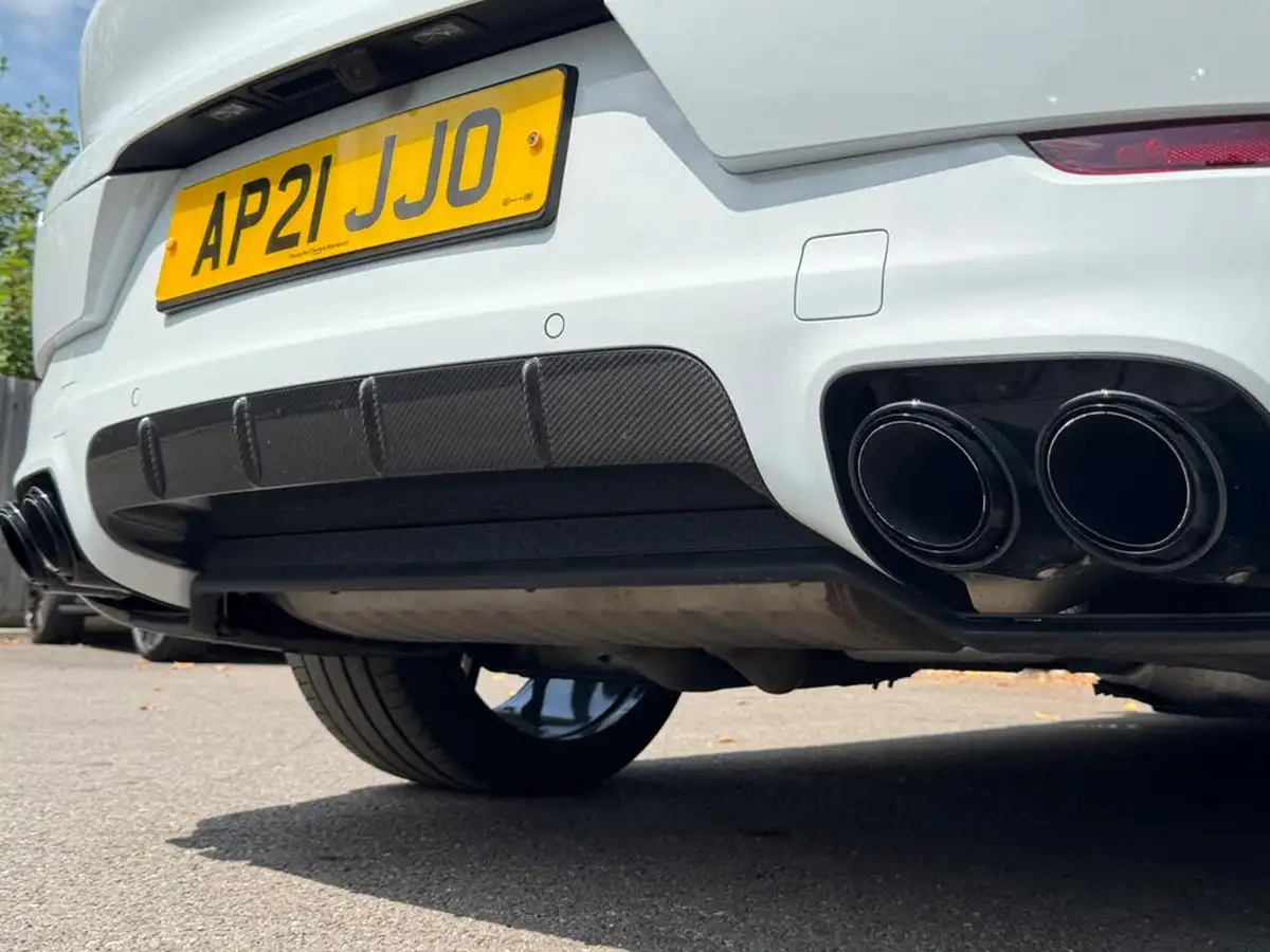 2021-porsche-cayenne-30-v6-coupe-big-44