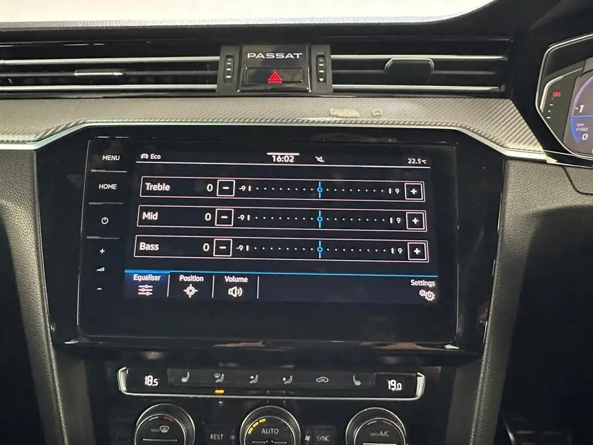 2019-volkswagen-passat-20tdi-r-line-190ps-scr-estate-5d-dsg-big-62