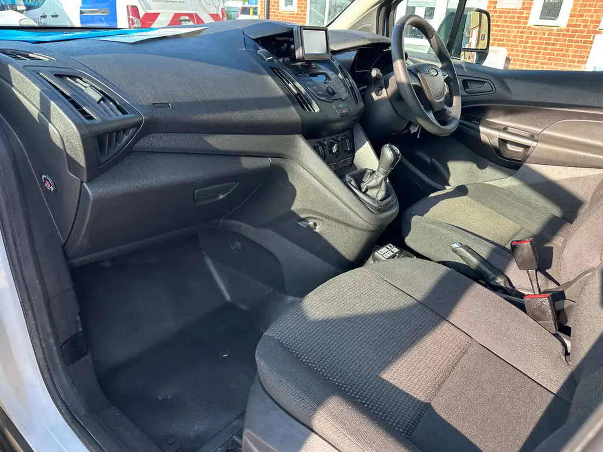 2017-ford-transit-connect-15tdci-l1-220-100pseu6-panel-van-big-21