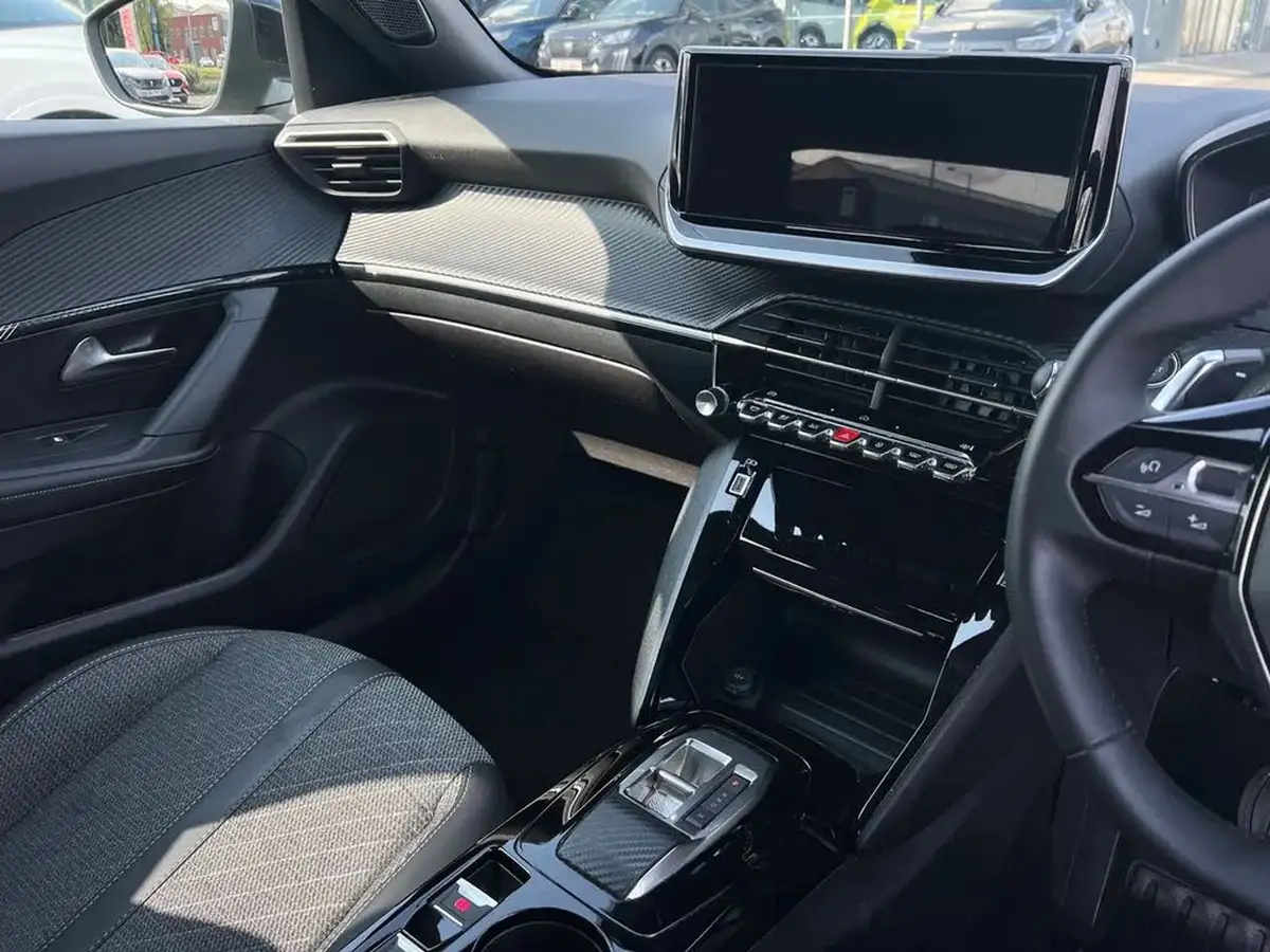 2024-peugeot-2008-suv-12-puretech-allure-136ps-hybrid-e-dsc6-big-19