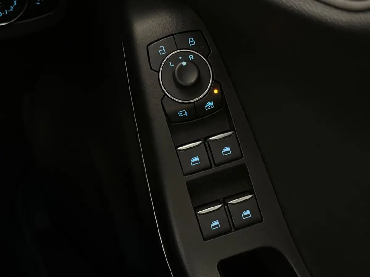 2023-ford-puma-suv-big-39