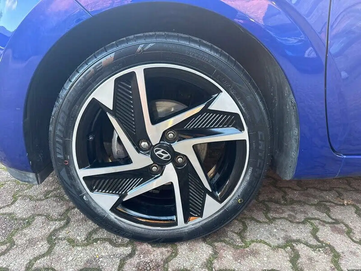 2021-hyundai-i10-10-premium-big-32
