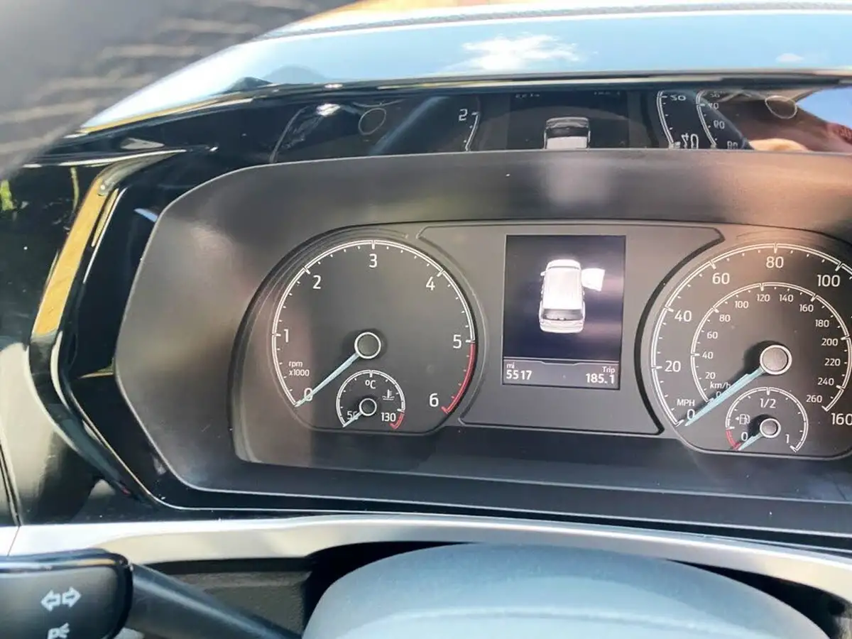 2023-ford-tourneo-connect-20-titanium-big-15