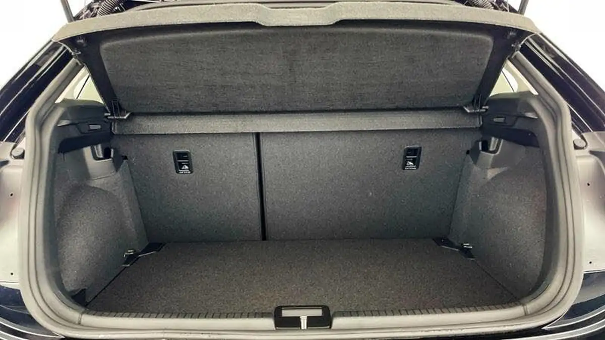 2024-volkswagen-polo-10-life-big-21