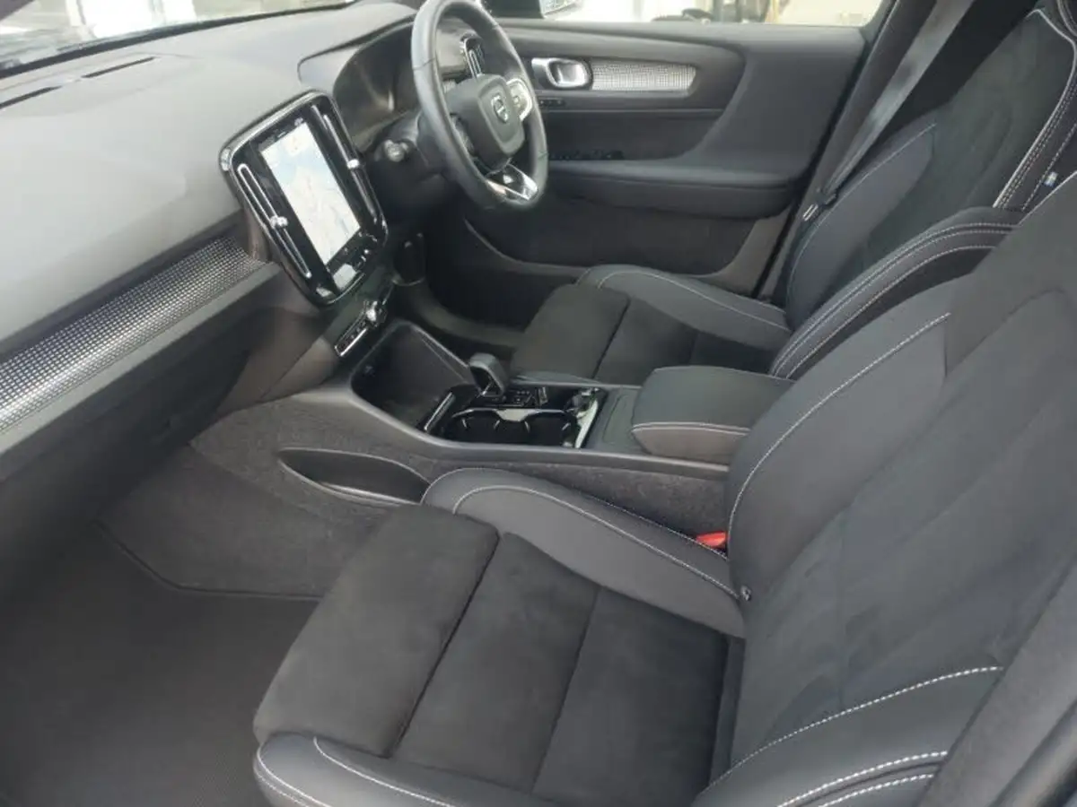 2022-volvo-xc40-e-recharge-plus-228bhp-big-4