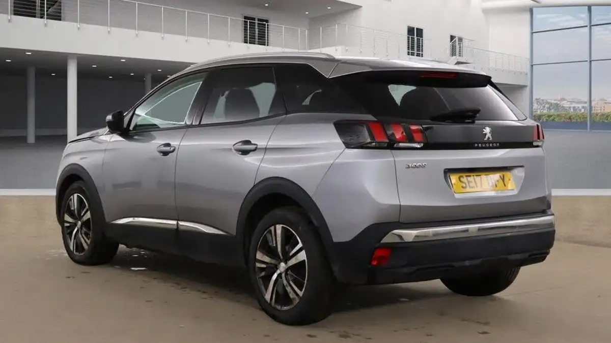 2017-peugeot-3008-suv-16-bluehdi-allure-eat6-big-6