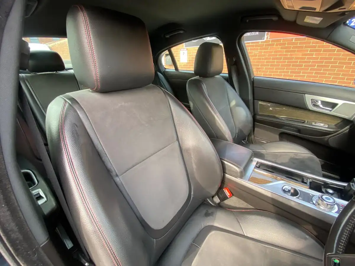 2014-jaguar-xf-22td-r-sport-200ps-saloon-4d-big-7
