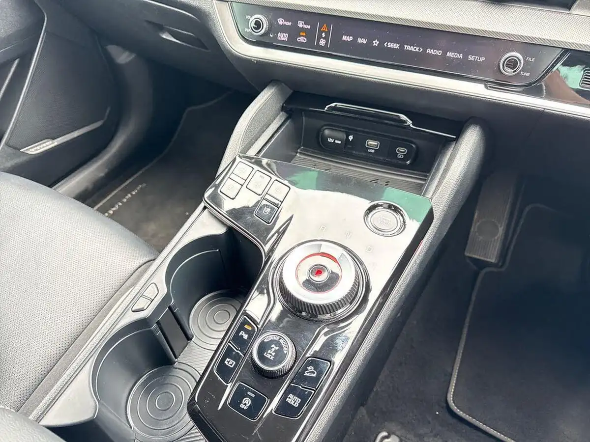 2022-kia-sportage-16-t-gdi-gt-line-s-148bhp-awd-48v-1598cc-dct-big-17