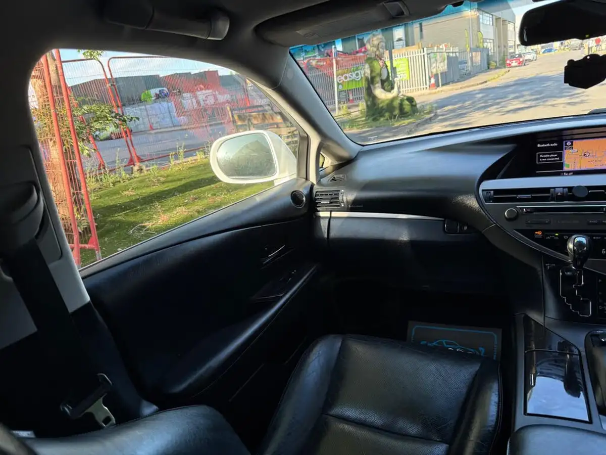 2013-lexus-rx-450h-35-luxury-big-36