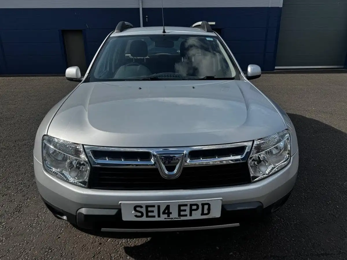 2014-dacia-duster-15d-laureate-110-110bhp-4x4-big-2