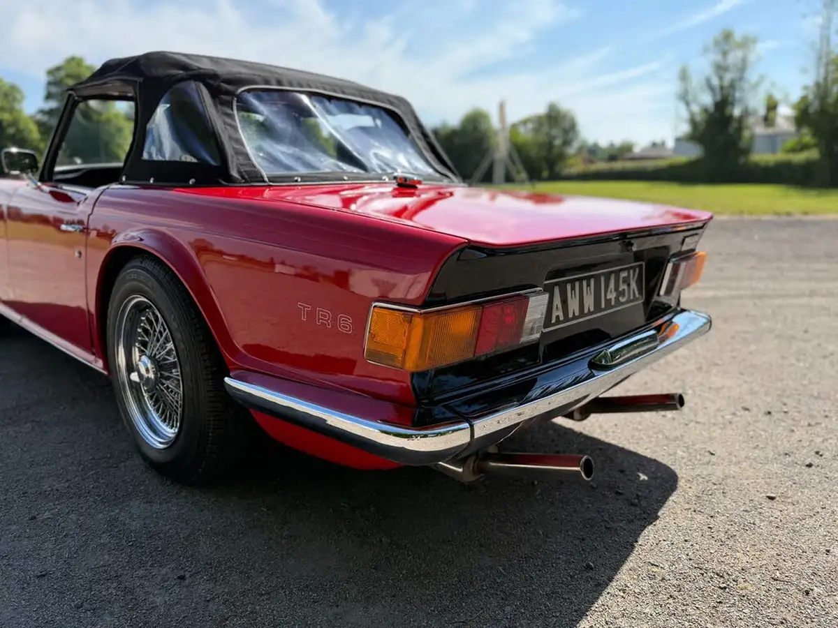 1971-triumph-tr6-convertible-big-18