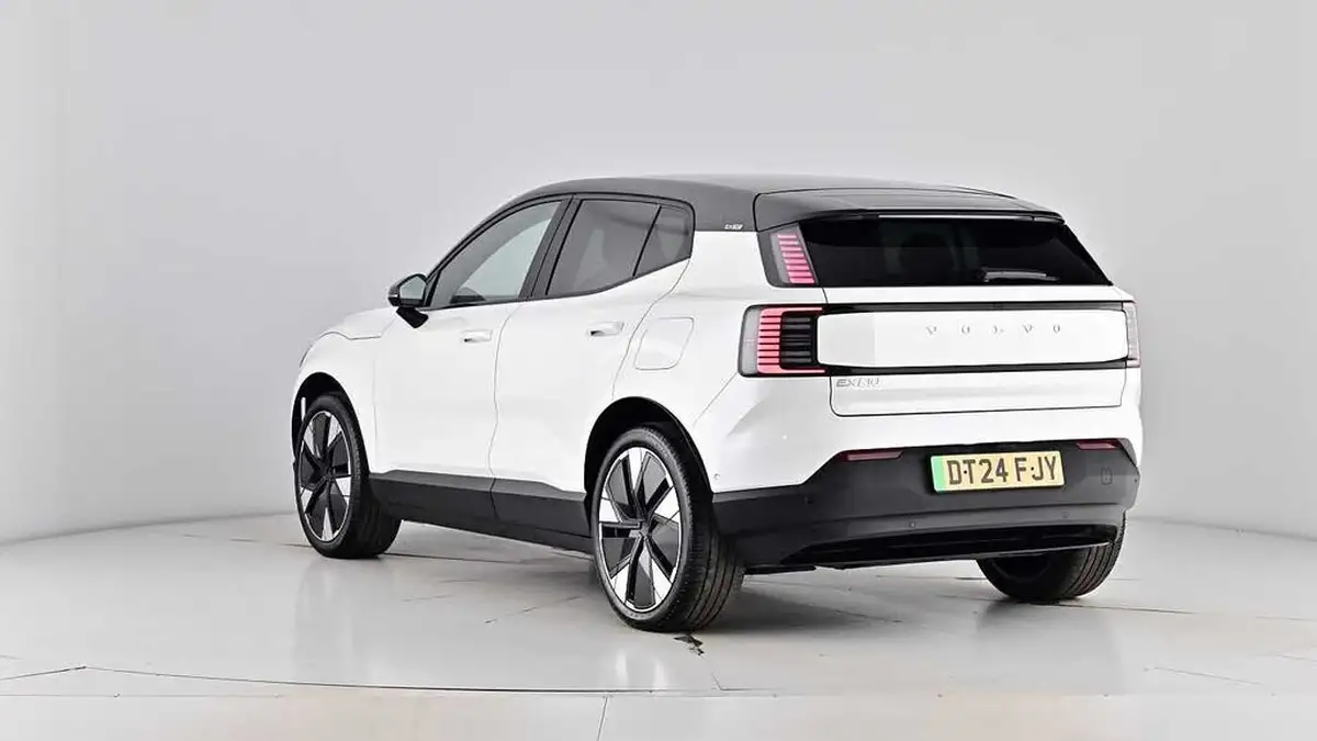 2024-volvo-ex30-e-single-motor-ultra-big-72