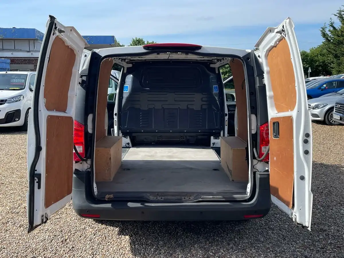 2021-mercedes-benz-vito-20cdi-114-progressive-l2-134bhpeu6dt-panel-1749cc-9g-tronic-big-27