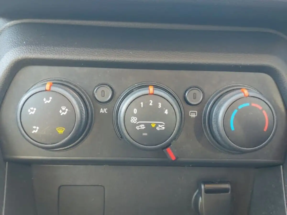 2022-dacia-sandero-stepway-10-tce-essential-90bhp-big-14