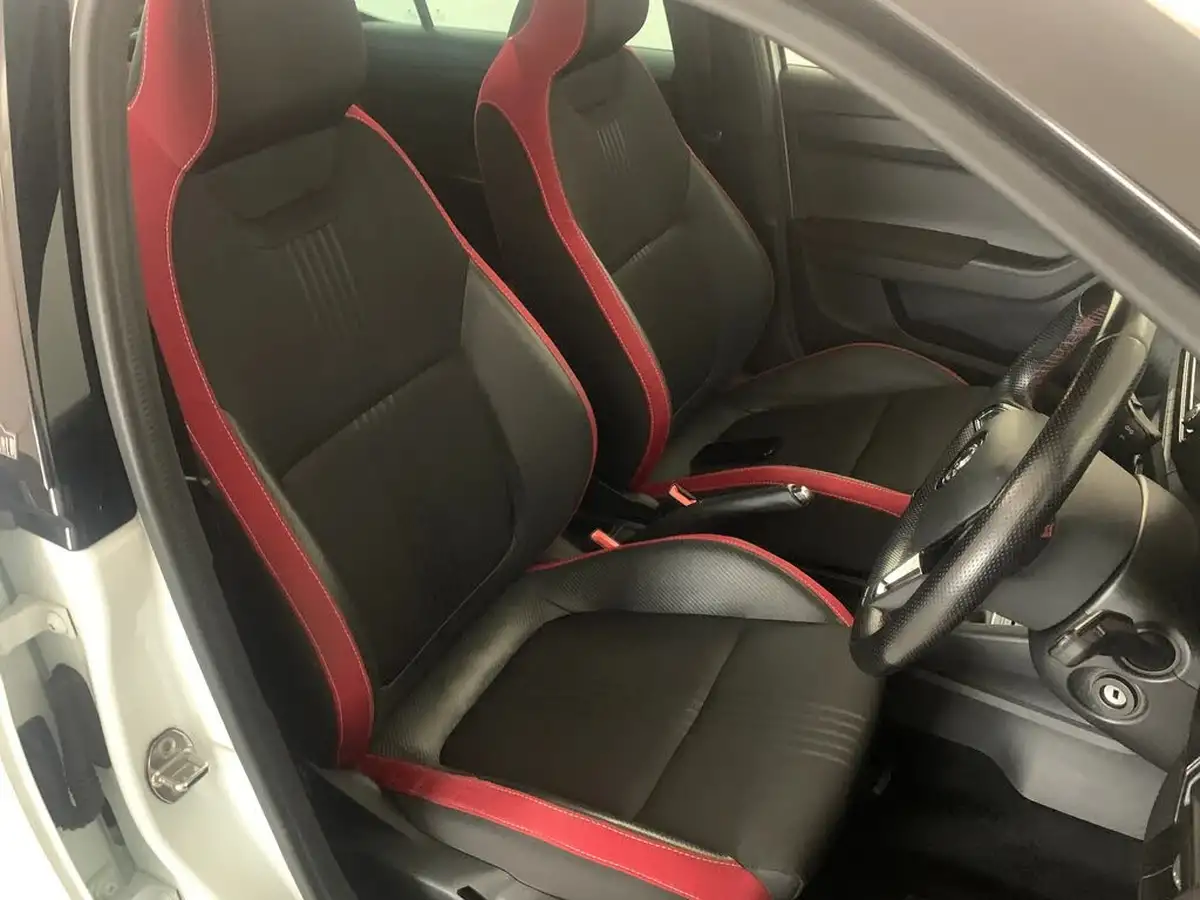 2018-skoda-fabia-10-tsi-monte-carlo-110ps-hatchback-big-16