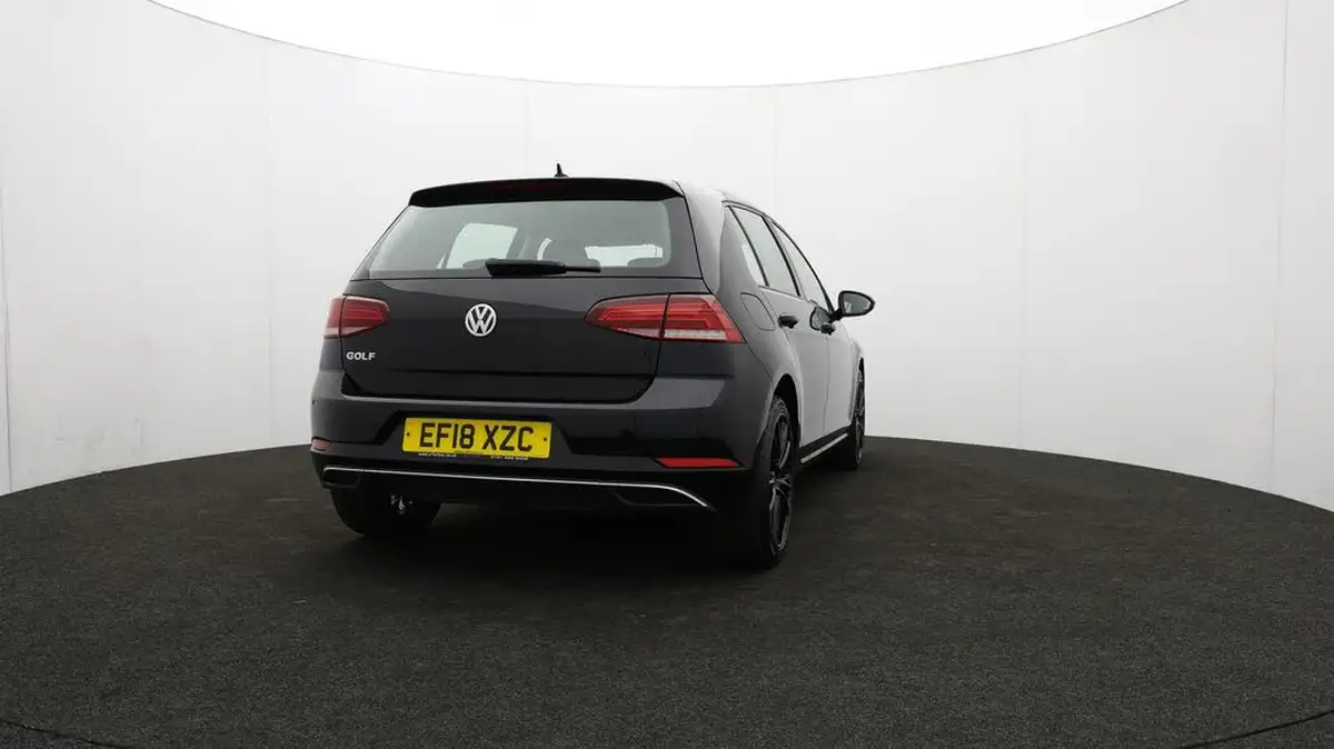 2018-volkswagen-golf-10-tsi-se-nav-110ps-ss-hatchback-5d-dsg-big-75