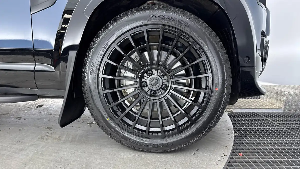 2024-land-rover-110-defender-30-d300-x-dynamic-hse-big-34