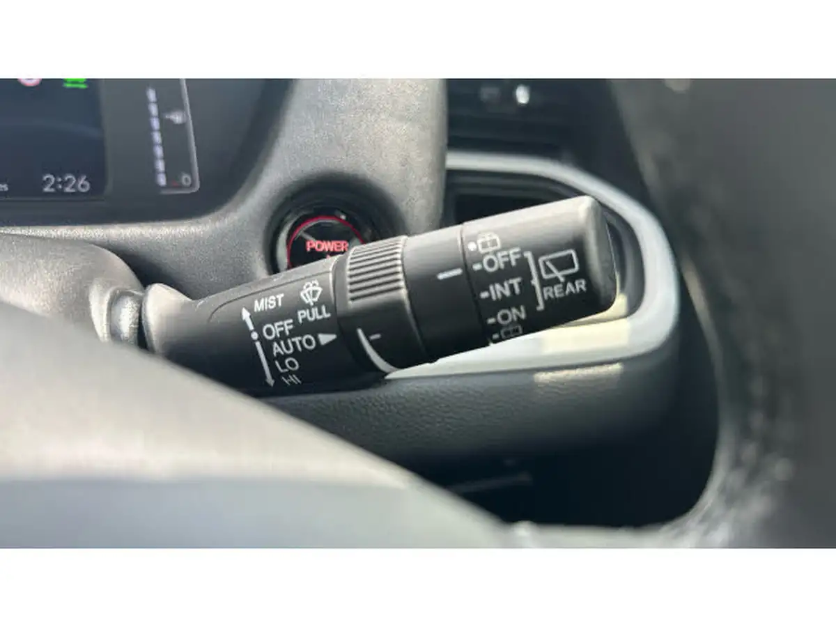 2023-honda-jazz-15-i-mmd-advance-big-23