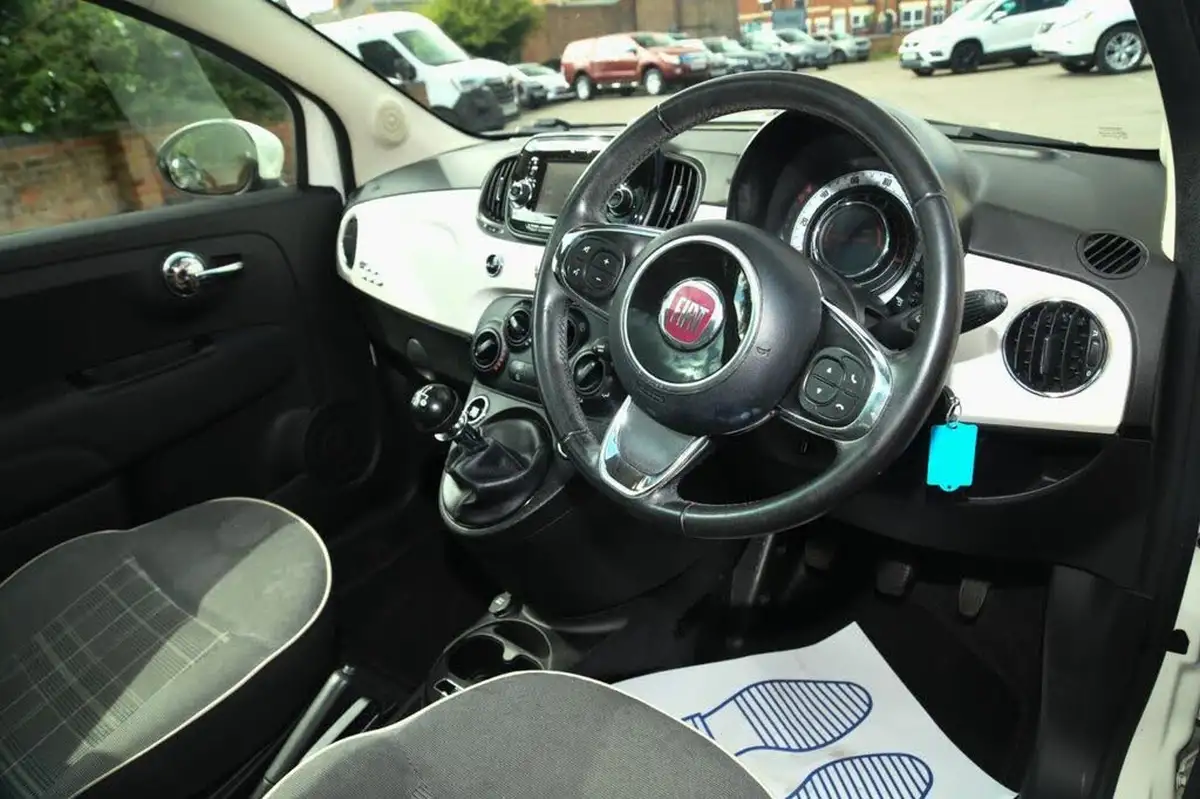2018-fiat-500-12-lounge-big-19