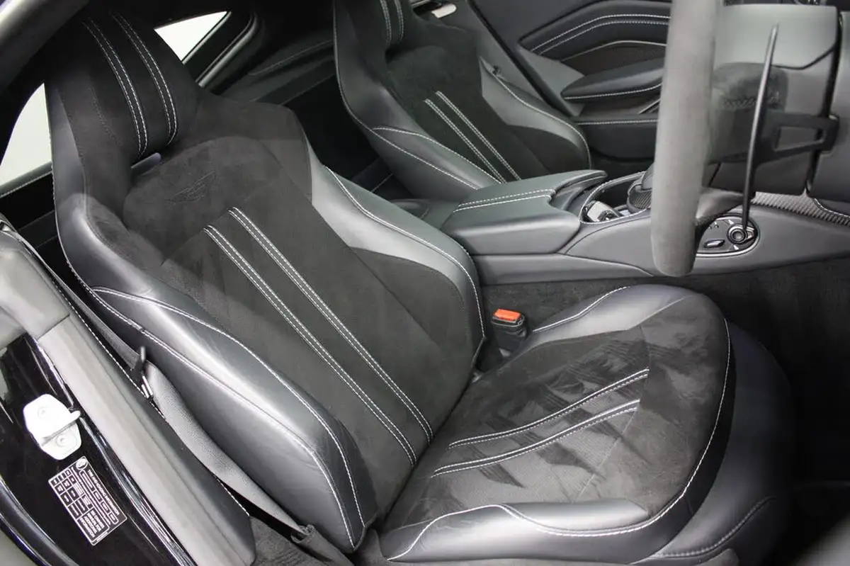 2022-aston-martin-vantage-40-v8-vantage-coupe-auto-big-27