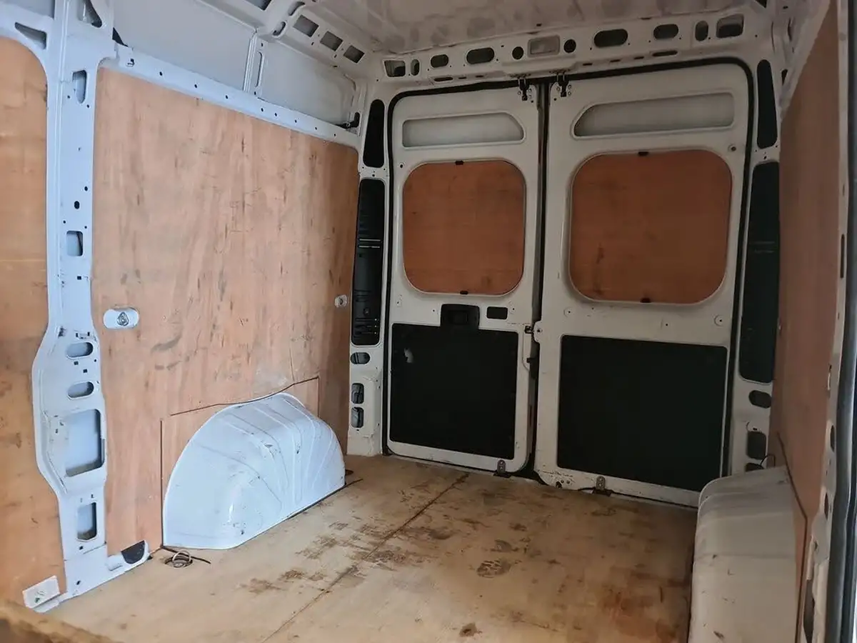 2022-citroen-relay-22bluehdi-35-l2h2-enterprise-big-7