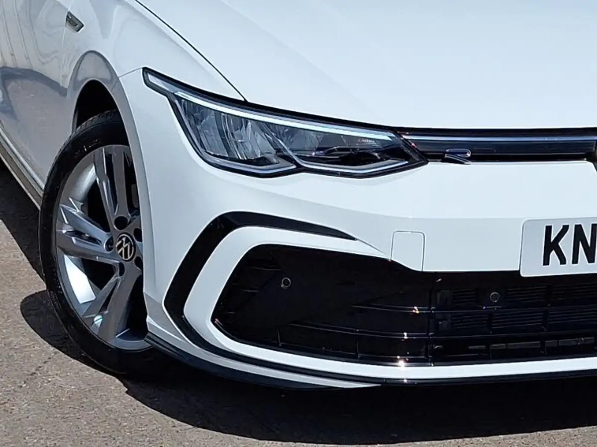 2024-volkswagen-golf-big-8