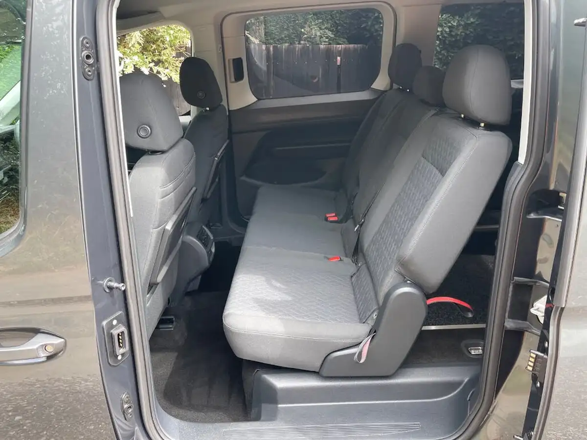 2022-volkswagen-caddy-15-tsi-maxi-life-big-11