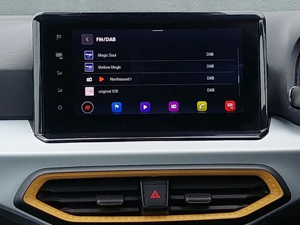 2022-seat-arona-10-tsi-se-technology-big-9