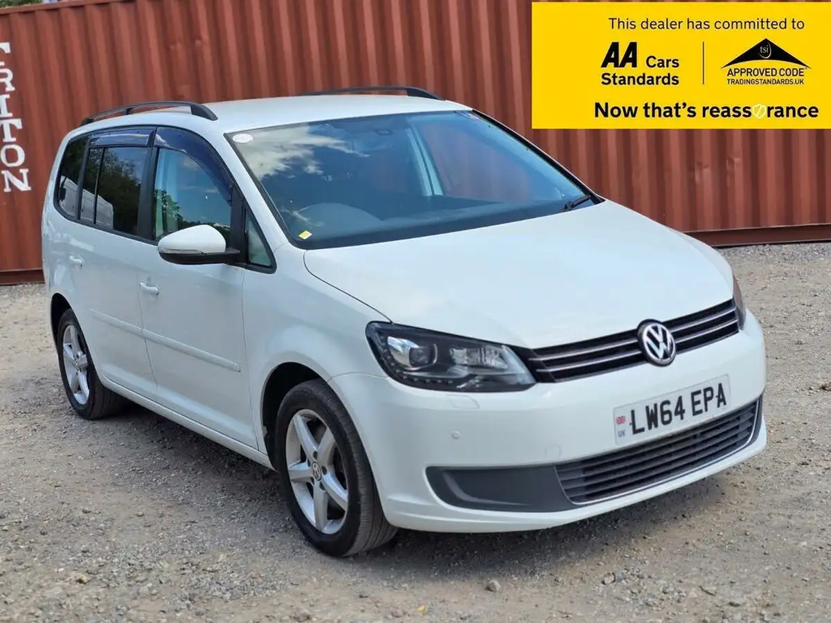 2014-volkswagen-touran-big-0