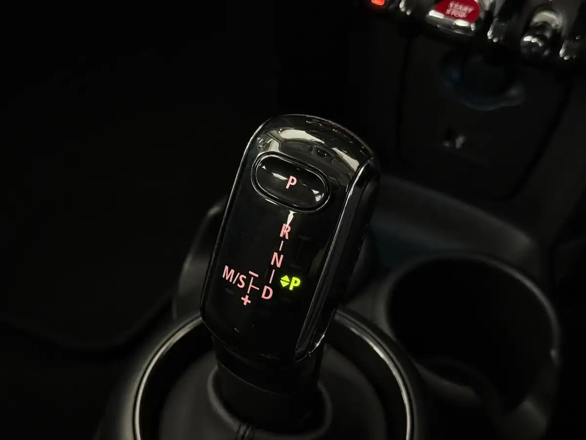 2022-mini-cooper-15-one-classic-3d-auto-big-35