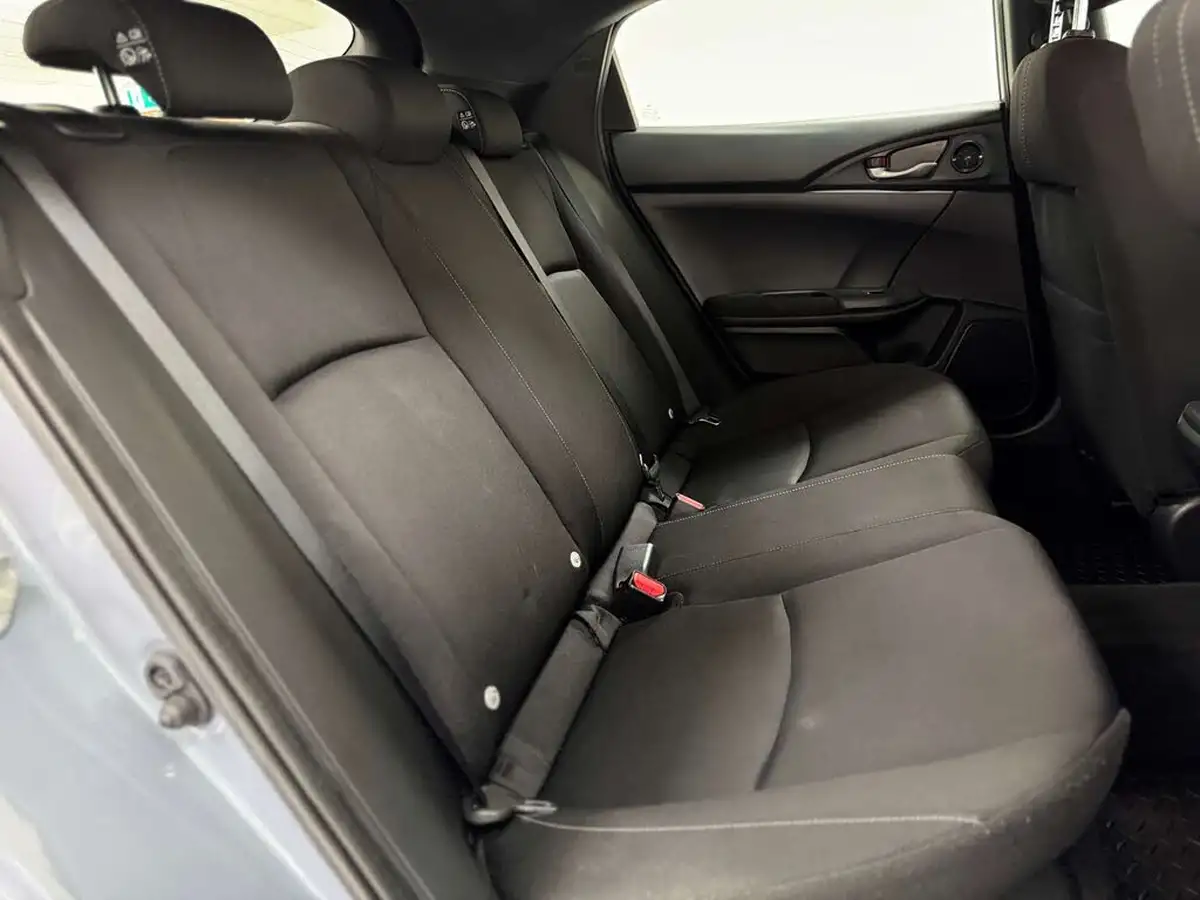 2018-honda-civic-10-vtec-turbo-se-129ps-hatchback-5d-big-17