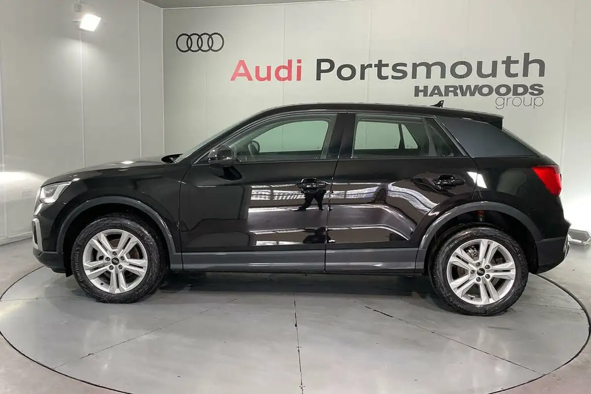 2025-audi-q2-15-35-tfsi-sport-big-10