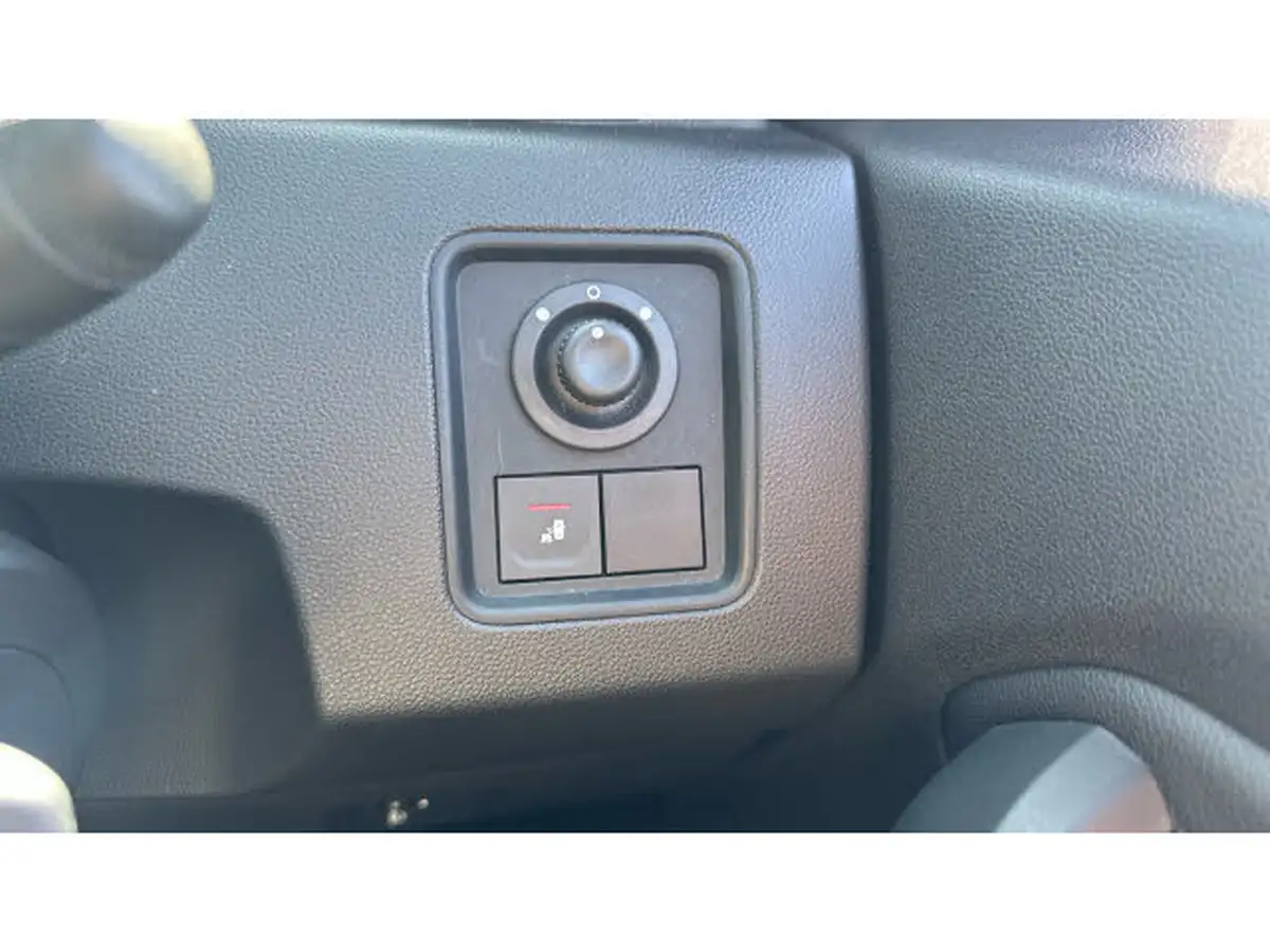 2021-dacia-duster-09-tce-prestige-big-27