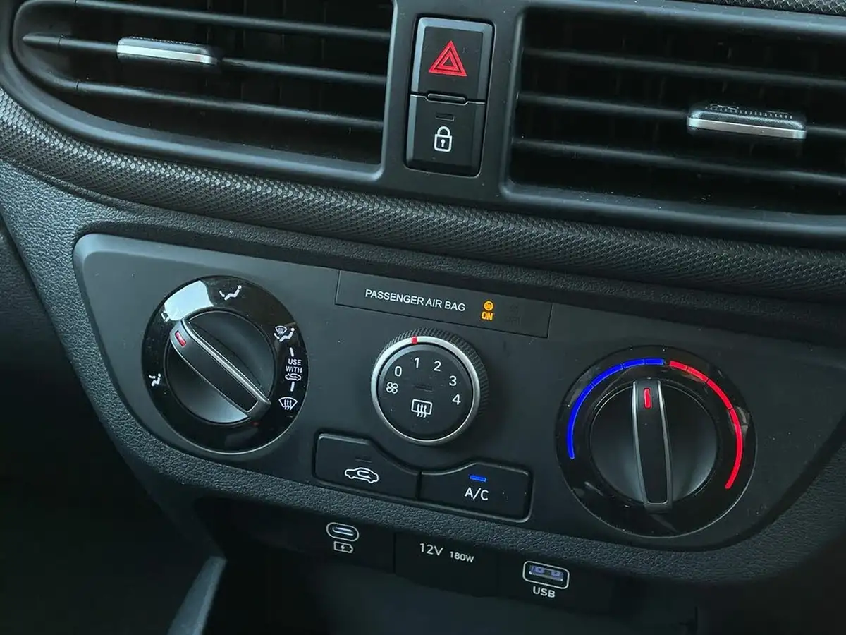 2024-hyundai-i10-12-advance-79ps-big-17