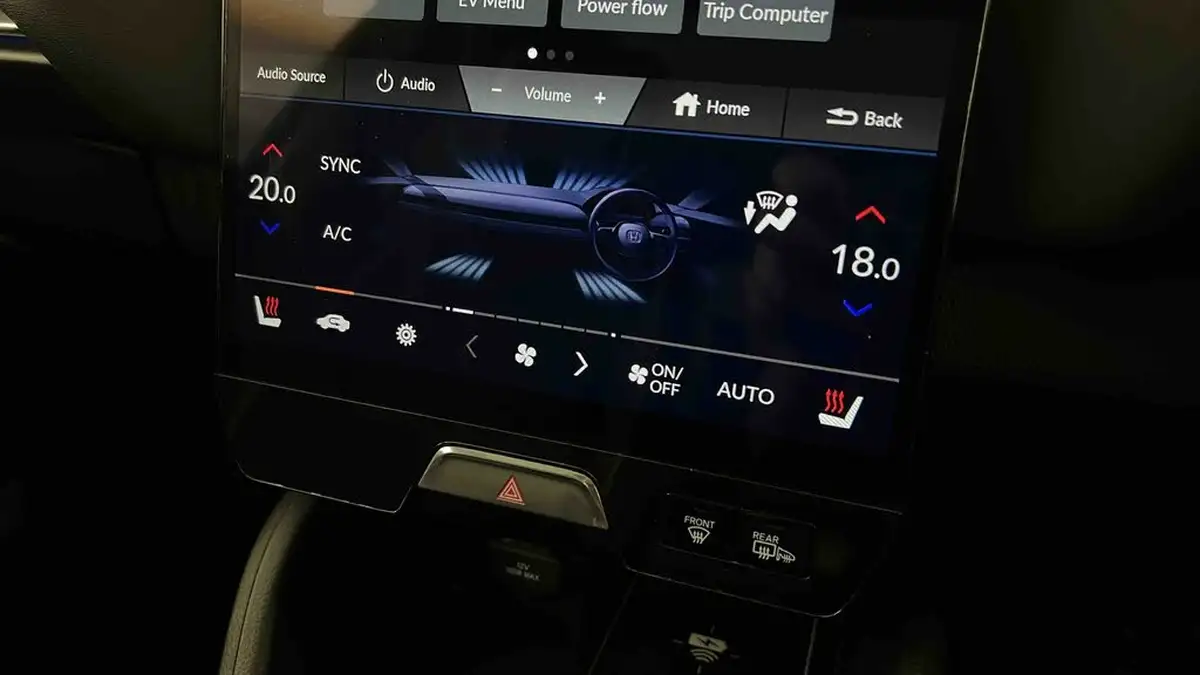 2024-honda-eny1-e-advance-big-19