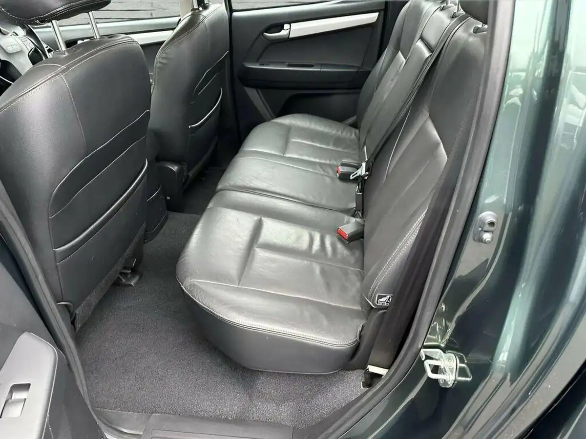 2015-isuzu-d-max-25td-utah-big-8