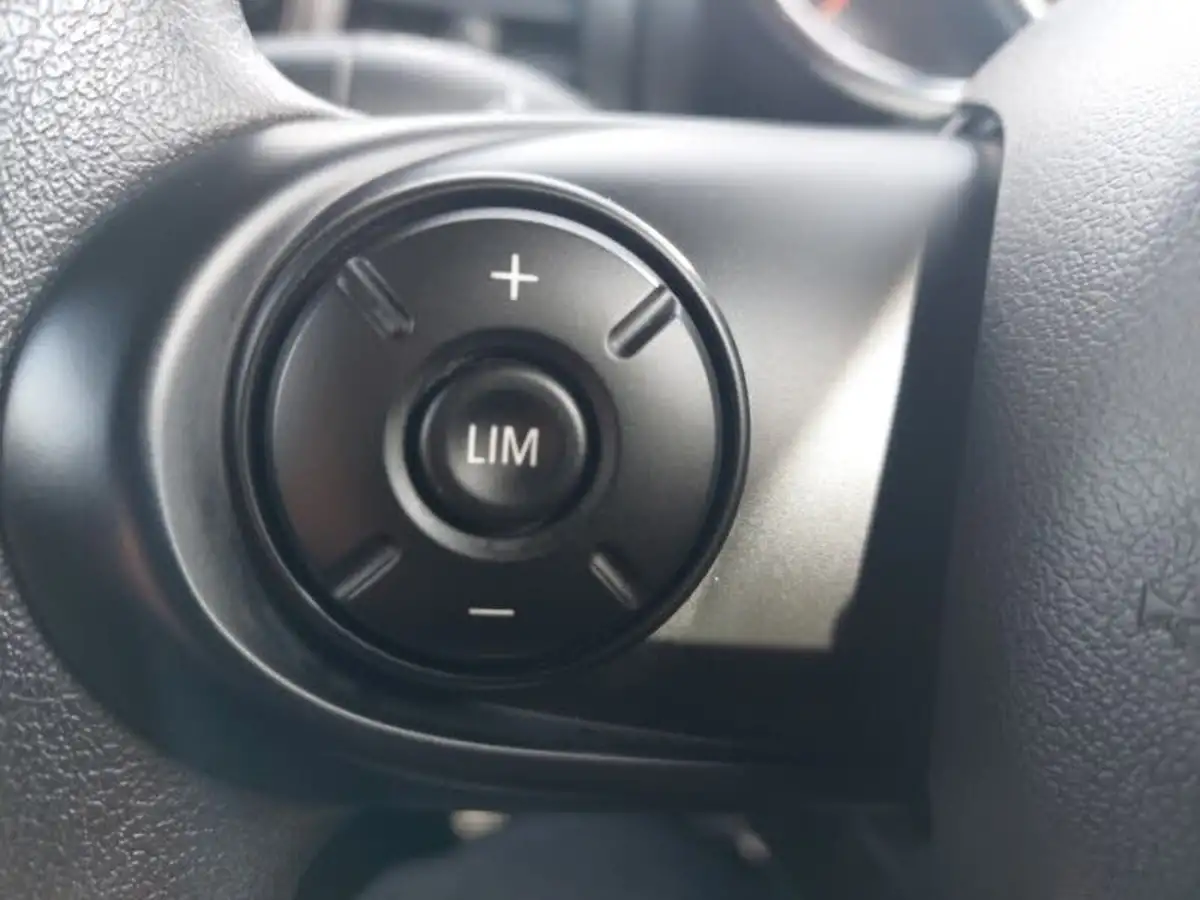 2018-mini-cooper-15-cooper-classic-ss-hatchback-3d-big-12