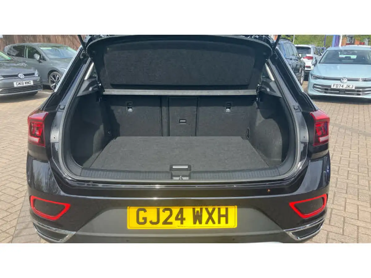 2024-volkswagen-t-roc-15-tsi-style-hatchback-5d-big-19